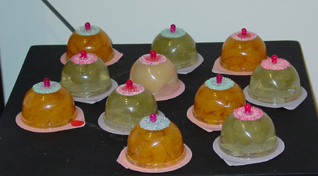 Miyoung Song, Wet Grocery (How to Eat Jello) , Interactive food performance/video Installation